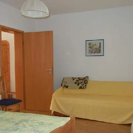 Haus Angelika Apartamento *